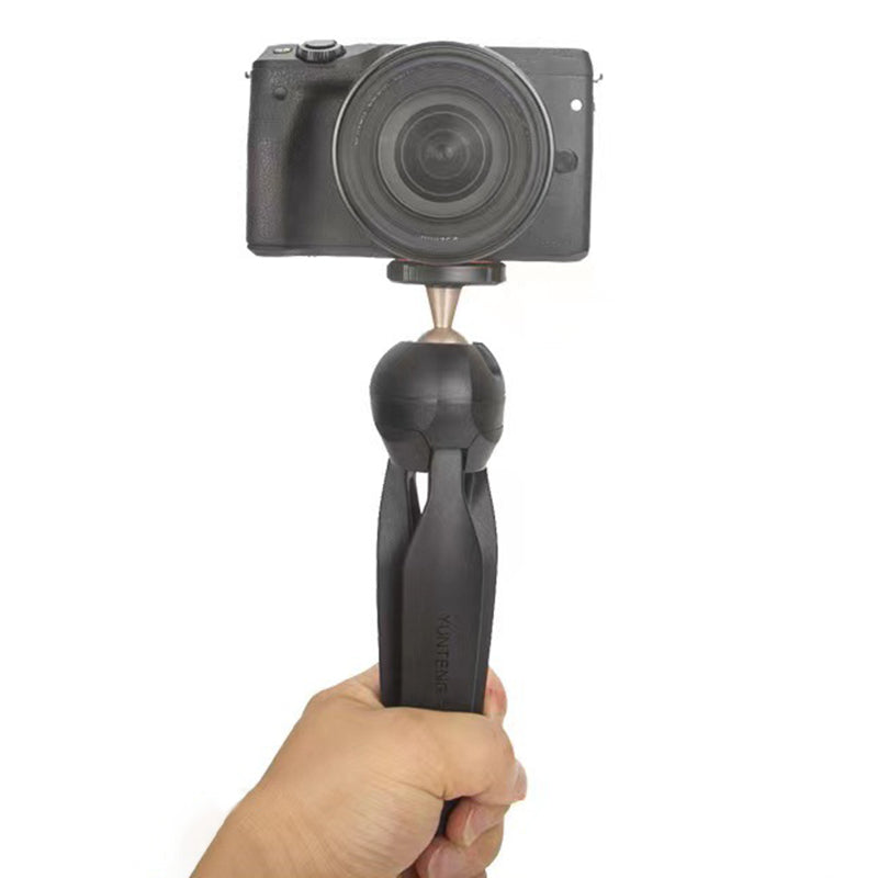 YUNTENG YT-228N Mini Portable Selfie Tripod 1/4 Screw Interface Mobile Phone SLR Camera Holder Stand YUNTENG YT-228N Mini Portable Selfie Tripod 1/4 Screw Interface Mobile Phone SLR Camera Holder Stand